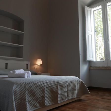 Suite 261 - Intero Appartamento Nel Centro Di バーリ エクステリア 写真