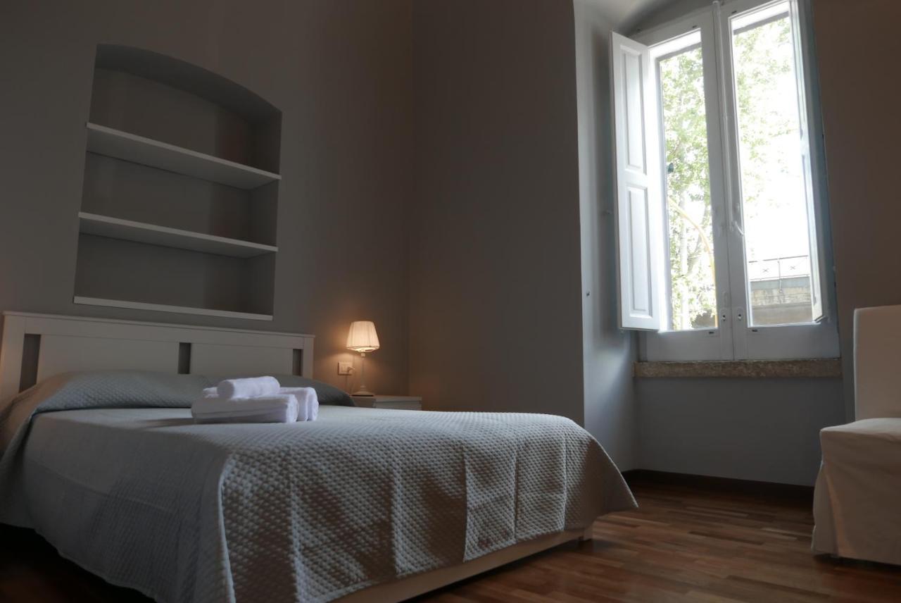 Suite 261 - Intero Appartamento Nel Centro Di バーリ エクステリア 写真
