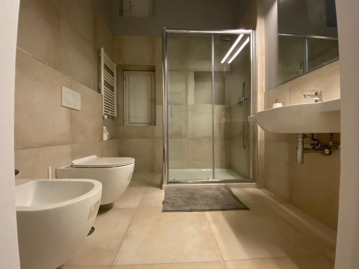 Suite 261 - Intero Appartamento Nel Centro Di バーリ エクステリア 写真